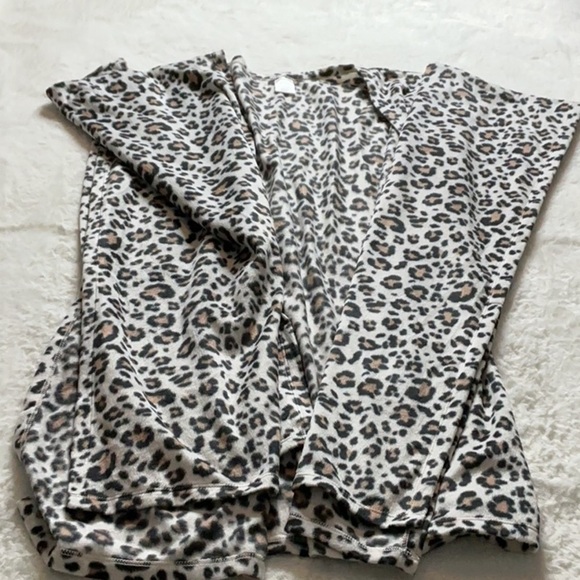 Animal print Liz Claiborne Utility cardigan Black and White Leopard Print - Picture 1 of 5